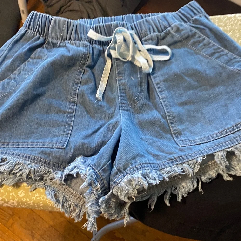 NWT 2 pair of shorts bundle. Cotton. Size XS and size 2 shorts.
